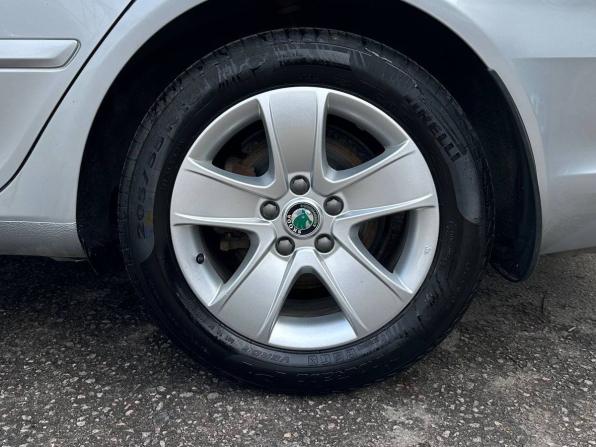 Skoda Octavia II (A5) Рестайлинг с пробегом 2012 года, цена 940 000 рублей, 164395 км, лифтбек, Автокод Объявления