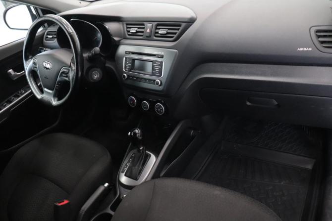Kia Rio III Рестайлинг с пробегом 2017 года, цена 1 188 000 рублей, 73710 км, хэтчбек, Автокод Объявления