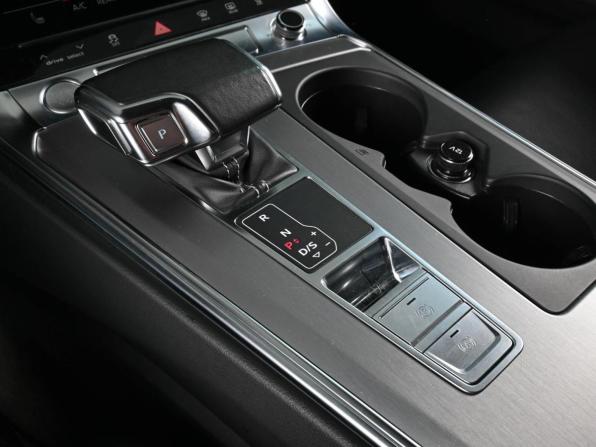 Audi A6 V (C8) с пробегом 2019 года, цена 4 249 000 рублей, 119143 км, универсал, Автокод Объявления