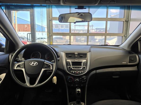 Hyundai Solaris I Рестайлинг с пробегом 2015 года, цена 1 099 000 рублей, 1 км, хэтчбек, Автокод Объявления