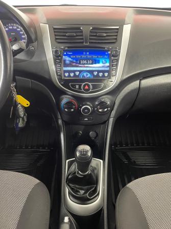Hyundai Solaris I с пробегом 2012 года, цена 710 000 рублей, 105478 км, хэтчбек, Автокод Объявления