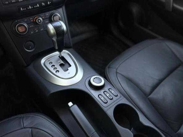 Nissan Qashqai I с пробегом 2008 года, цена 855 000 рублей, 242312 км, внедорожник, Автокод Объявления