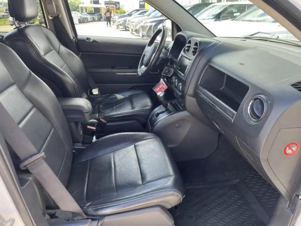 Jeep Compass I Рестайлинг с пробегом 2012 года, цена 670 000 рублей, 186700 км, внедорожник, Автокод Объявления