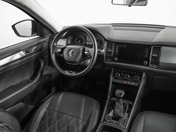 Skoda Kodiaq I с пробегом 2021 года, цена 2 399 000 рублей, 122277 км, внедорожник, Автокод Объявления