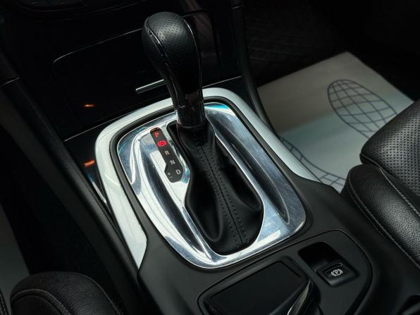 Opel Insignia I Рестайлинг с пробегом 2014 года, цена 1 279 000 рублей, 119499 км, универсал, Автокод Объявления