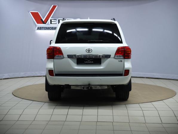Toyota Land Cruiser 200 Series Рестайлинг 1 с пробегом 2013 года, цена 3 990 000 рублей, 248227 км, внедорожник, Автокод Объявления
