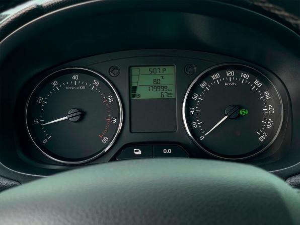 Skoda Fabia II Рестайлинг с пробегом 2013 года, цена 909 000 рублей, 179999 км, хэтчбек, Автокод Объявления