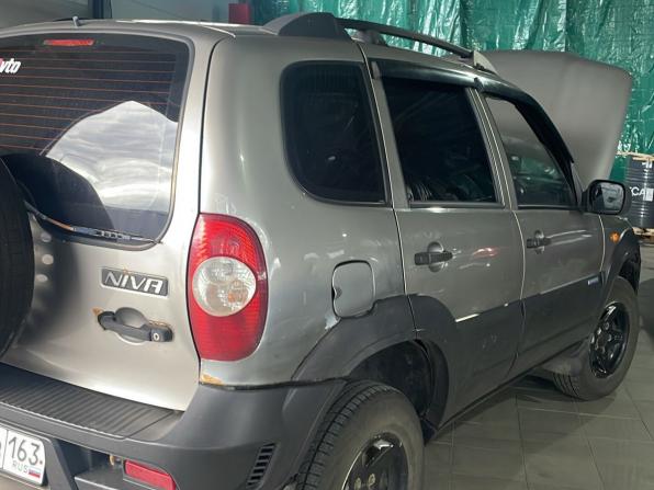 Chevrolet Niva I Рестайлинг с пробегом 2009 года, цена 252 000 рублей, 285992 км, внедорожник, Автокод Объявления