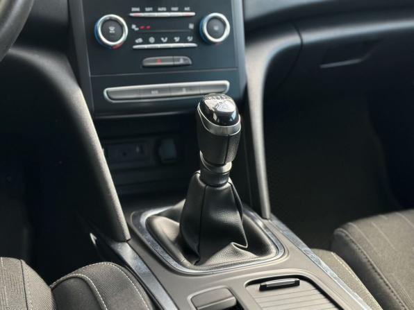Renault Megane IV с пробегом 2019 года, цена 1 330 000 рублей, 126101 км, универсал, Автокод Объявления