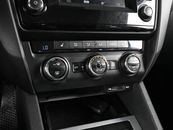 Skoda Octavia III (A7) с пробегом 2013 года, цена 1 119 000 рублей, 304481 км, лифтбек, Автокод Объявления
