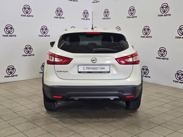 Nissan Qashqai II с пробегом 2016 года, цена 1 681 000 рублей, 81152 км, внедорожник, Автокод Объявления