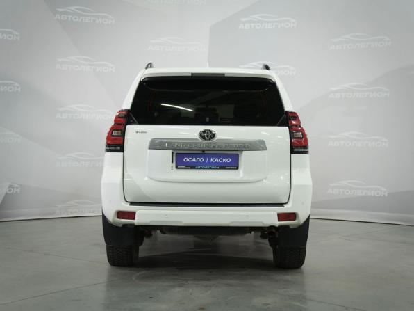 Toyota Land Cruiser Prado 150 Series Рестайлинг 2 с пробегом 2018 года, цена 4 800 000 рублей, 75000 км, внедорожник, Автокод Объявления