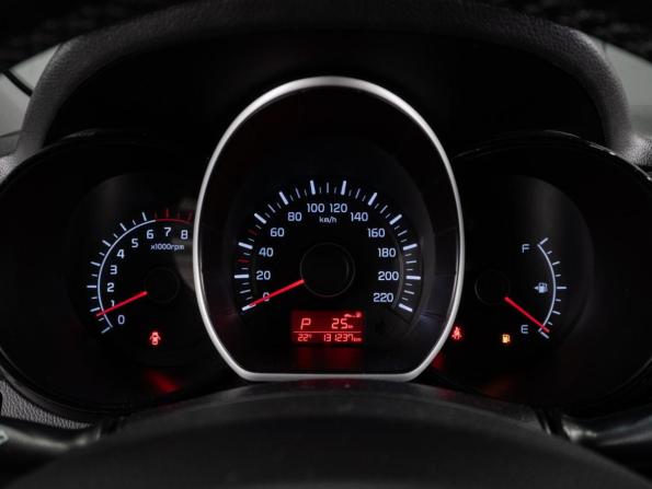 Kia Rio III Рестайлинг с пробегом 2015 года, цена 1 099 000 рублей, 131237 км, седан, Автокод Объявления