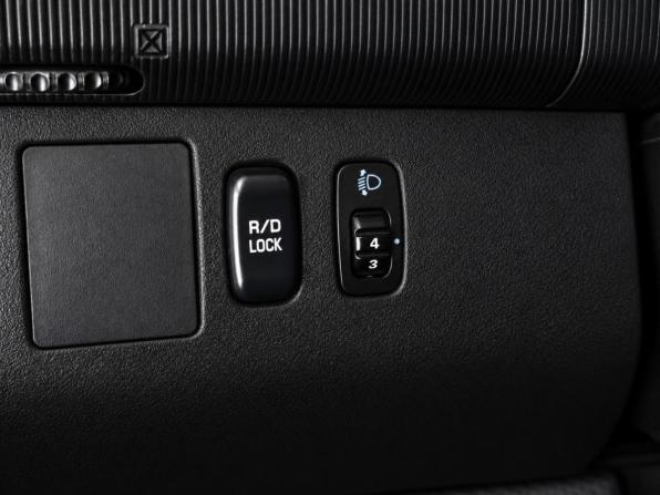 Mitsubishi L200 IV с пробегом 2014 года, цена 1 399 000 рублей, 211112 км, offers.body_type.unknown, Автокод Объявления