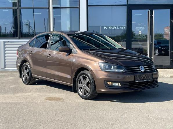 Volkswagen Polo V Рестайлинг с пробегом 2016 года, цена 850 000 рублей, 165500 км, седан, Автокод Объявления