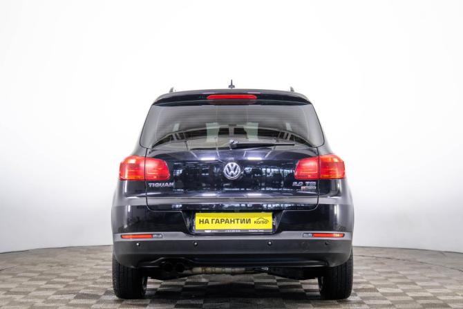 Volkswagen Tiguan I Рестайлинг с пробегом 2016 года, цена 1 699 000 рублей, 203164 км, внедорожник, Автокод Объявления