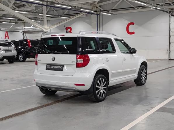 Skoda Yeti I Рестайлинг с пробегом 2017 года, цена 1 326 000 рублей, 160019 км, внедорожник, Автокод Объявления