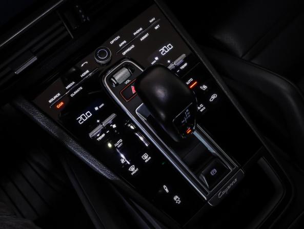 Porsche Cayenne III с пробегом 2020 года, цена 8 626 000 рублей, 44021 км, внедорожник, Автокод Объявления