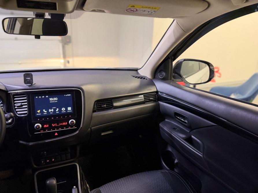 Mitsubishi Outlander III Рестайлинг 3 Новосибирск  - изображение 18