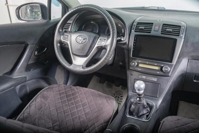 Toyota Avensis III с пробегом 2009 года, цена 929 000 рублей, 242000 км, седан, Автокод Объявления
