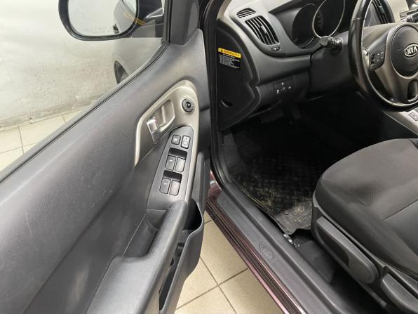 Kia Cerato II с пробегом 2009 года, цена 679 000 рублей, 217290 км, седан, Автокод Объявления