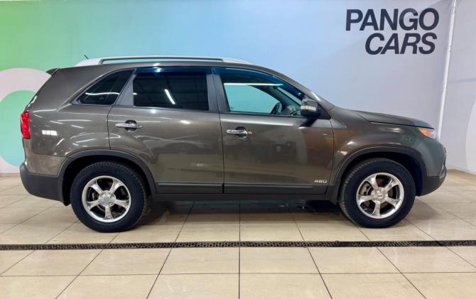 Kia Sorento II с пробегом 2010 года, цена 1 350 000 рублей, 178150 км, внедорожник, Автокод Объявления
