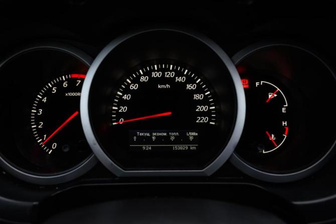 Suzuki Grand Vitara II Рестайлинг с пробегом 2008 года, цена 950 000 рублей, 153828 км, внедорожник, Автокод Объявления