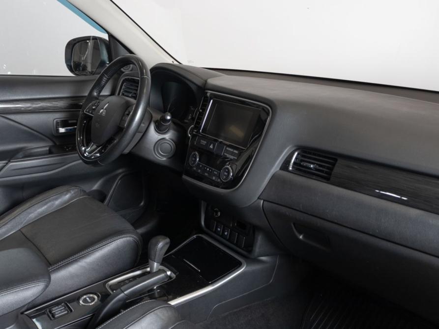 Mitsubishi Outlander III Рестайлинг 2 Казань  - изображение 7