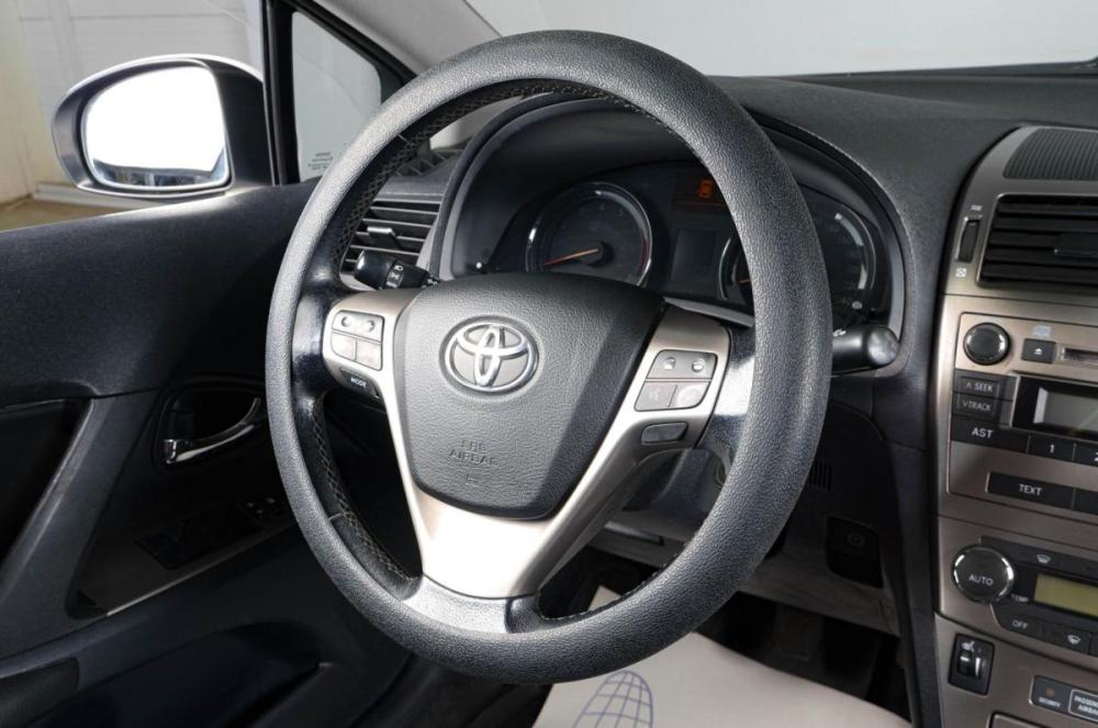 Toyota Avensis III Рестайлинг Тюмень  - изображение 12