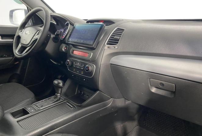 Kia Sorento II Рестайлинг с пробегом 2014 года, цена 1 650 000 рублей, 228236 км, внедорожник, Автокод Объявления