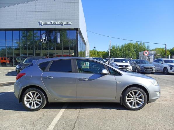 Opel Astra J с пробегом 2010 года, цена 580 000 рублей, 232146 км, хэтчбек, Автокод Объявления
