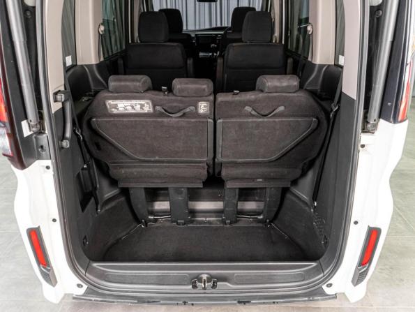 Honda Stepwgn V с пробегом 2016 года, цена 1 849 000 рублей, 152036 км, минивэн, Автокод Объявления