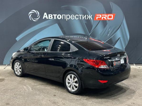 Hyundai Solaris I с пробегом 2013 года, цена 860 000 рублей, 208824 км, седан, Автокод Объявления