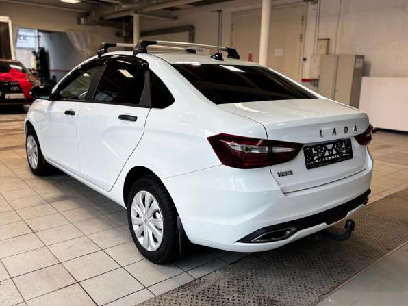 Lada (ВАЗ) Vesta I Рестайлинг (NG) с пробегом 2024 года, цена 1 279 000 рублей, 37421 км, седан, Автокод Объявления