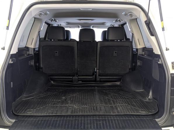 Toyota Land Cruiser 200 Series Рестайлинг 2 с пробегом 2015 года, цена 4 600 000 рублей, 204562 км, внедорожник, Автокод Объявления