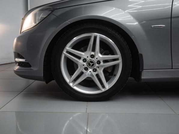 Mercedes-Benz C-Класс III (W204) Рестайлинг с пробегом 2013 года, цена 1 340 000 рублей, 309190 км, седан, Автокод Объявления
