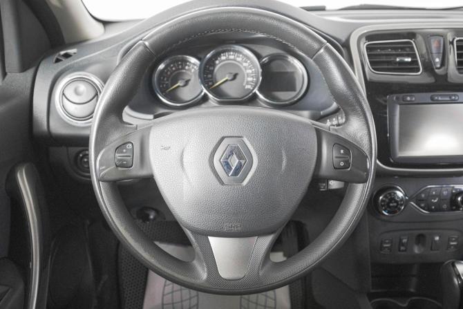 Renault Sandero II с пробегом 2017 года, цена 1 029 000 рублей, 122000 км, хэтчбек, Автокод Объявления