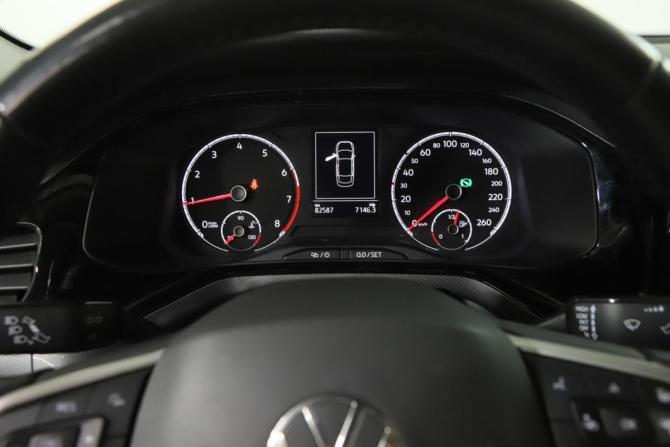 Volkswagen Polo VI с пробегом 2022 года, цена 1 645 000 рублей, 82587 км, лифтбек, Автокод Объявления