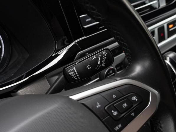 Volkswagen Caravelle T6 Рестайлинг с пробегом 2020 года, цена 4 990 000 рублей, 72395 км, минивэн, Автокод Объявления