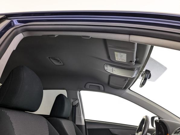 Toyota Corolla X (E140 E150) Рестайлинг с пробегом 2012 года, цена 1 035 000 рублей, 181035 км, седан, Автокод Объявления