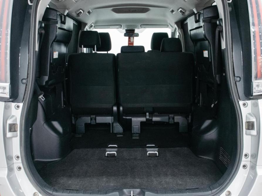 Toyota Noah III (R80) Рестайлинг Красноярск  - изображение 27