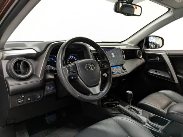 Toyota RAV4 IV (XA40) Рестайлинг с пробегом 2019 года, цена 2 550 000 рублей, 124799 км, внедорожник, Автокод Объявления
