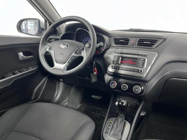 Kia Rio III Рестайлинг с пробегом 2017 года, цена 879 000 рублей, 148700 км, седан, Автокод Объявления