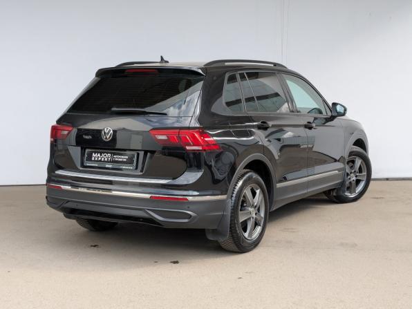 Volkswagen Tiguan II Рестайлинг с пробегом 2021 года, цена 2 150 000 рублей, 166321 км, внедорожник, Автокод Объявления