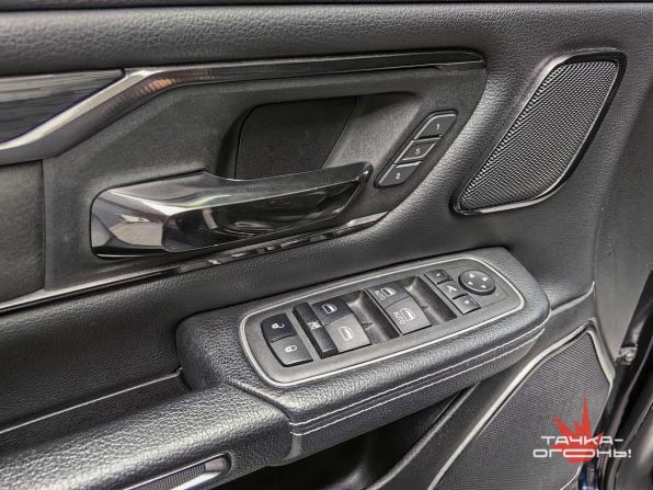 Ram 1500 V с пробегом 2023 года, цена 8 800 000 рублей, 30300 км, пикап, Автокод Объявления
