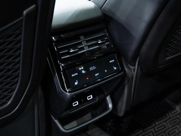 Geely Monjaro I с пробегом 2023 года, цена 3 249 700 рублей, 48648 км, внедорожник, Автокод Объявления