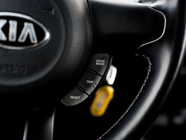 Kia Soul II Рестайлинг с пробегом 2018 года, цена 1 800 000 рублей, 53831 км, хэтчбек, Автокод Объявления