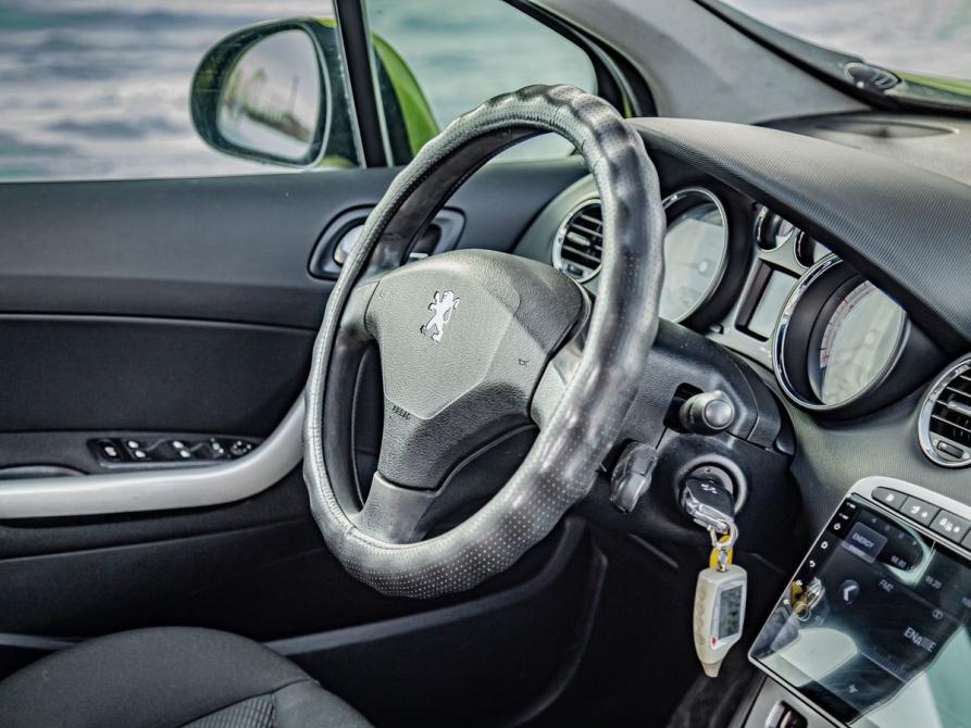 Peugeot 308 I Тюмень  - изображение 18