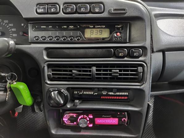 Lada (ВАЗ) 2114 с пробегом 2011 года, цена 98 000 рублей, 301986 км, хэтчбек, Автокод Объявления