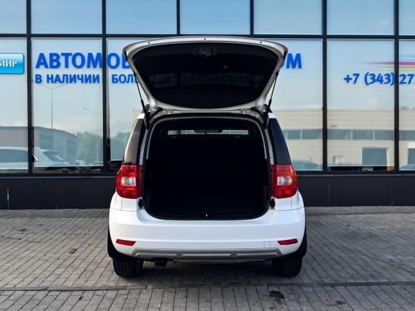 Skoda Yeti I Рестайлинг с пробегом 2017 года, цена 1 409 000 рублей, 172000 км, внедорожник, Автокод Объявления